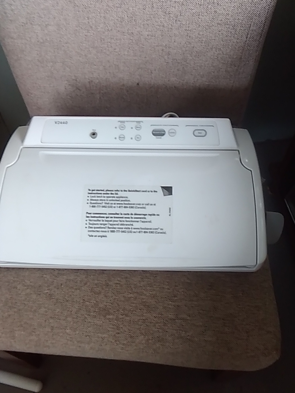 V2440 White Vacuum Sealer - Compact Food Sealing System